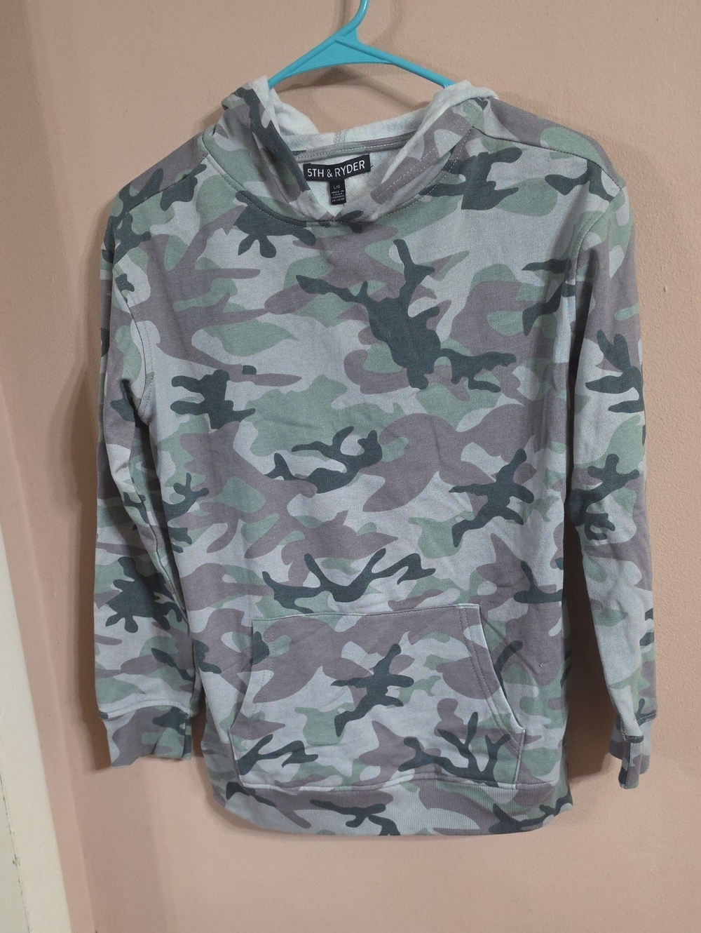 5th & Ryder Boys' Green Camo Hooded Sweatshirt
